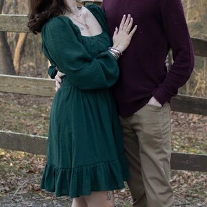 Elegant Green Long-Sleeve Dress
